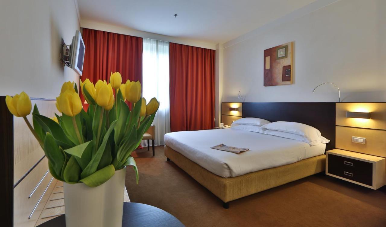 Best Western Plus Hotel Le Favaglie Cornaredo Ngoại thất bức ảnh
