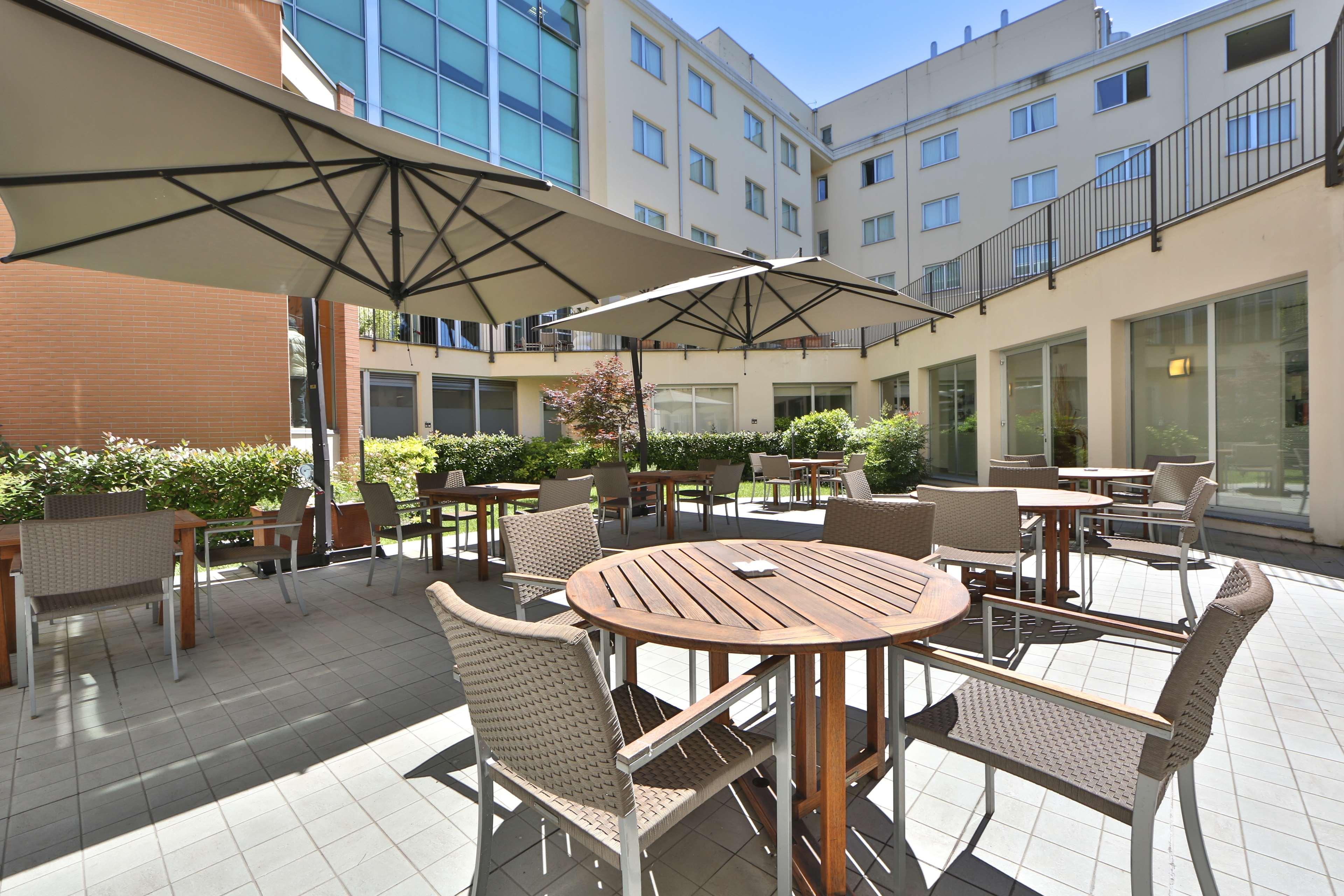 Best Western Plus Hotel Le Favaglie Cornaredo Ngoại thất bức ảnh