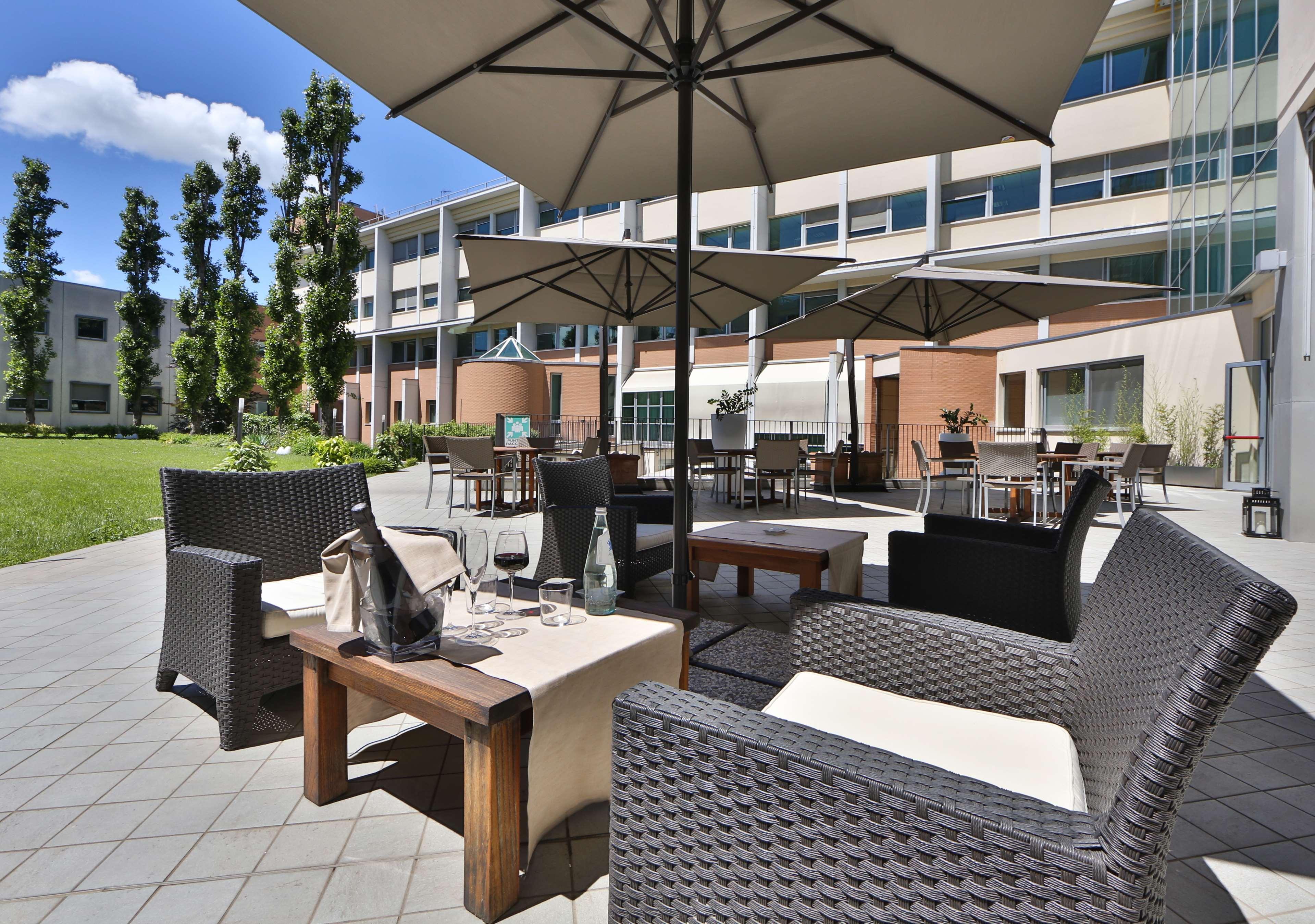 Best Western Plus Hotel Le Favaglie Cornaredo Ngoại thất bức ảnh