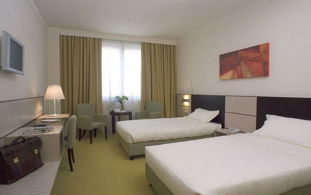 Best Western Plus Hotel Le Favaglie Cornaredo Phòng bức ảnh